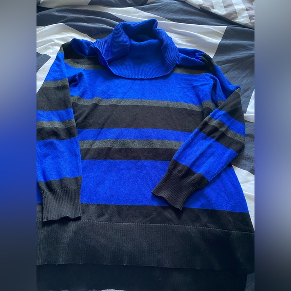 Ladies sweater. Perfect condition. Size S - Picture 1 of 2